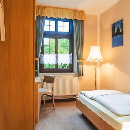 Und Hammerschaenke Guest house *